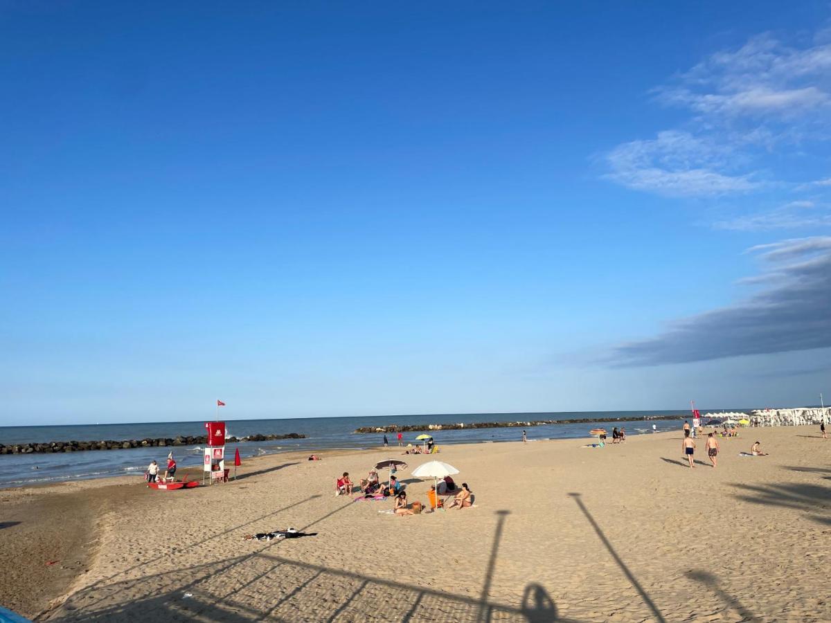 Il Sogno Del Mare Apartment Montesilvano Marina Екстериор снимка